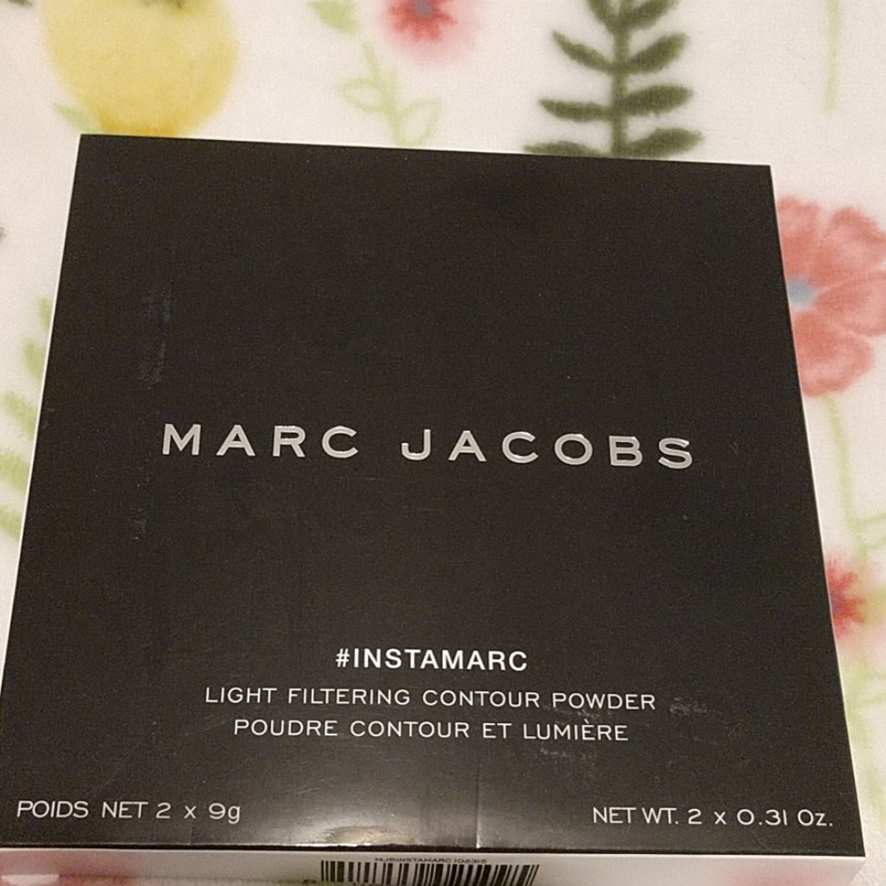 Marc Jacobs Light Filtering Contour Powder